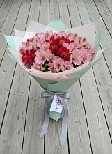 Букет цветов из:  Альстромерии в Хотьково