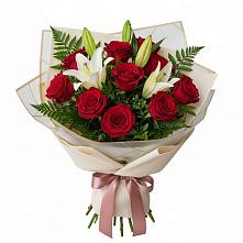 Букет цветов из:  Лилии и Розы в Хотьково