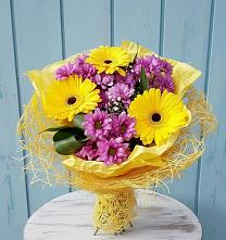Букет цветов из:  Хризантемы и Герберы в Хотьково