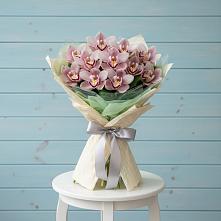 Букет цветов из:  Орхидеи и Розы в Хотьково