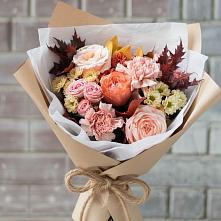 Букет цветов из:  Гвоздики, Хризантемы и Розы в Хотьково