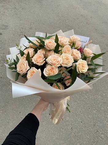 Букет Кремовые розы Латте в Хотьково