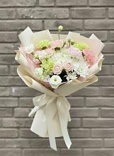 Букет цветов из:  Гвоздики, Розы, Лизиантусы и Хризантемы в Хотьково