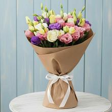 Букет цветов из:  Лизиантусы в Хотьково